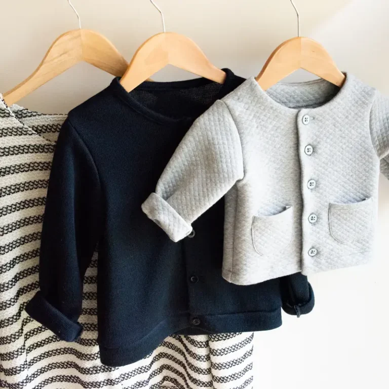 Patron gilet et veste femme VIC MUM par Ikatee