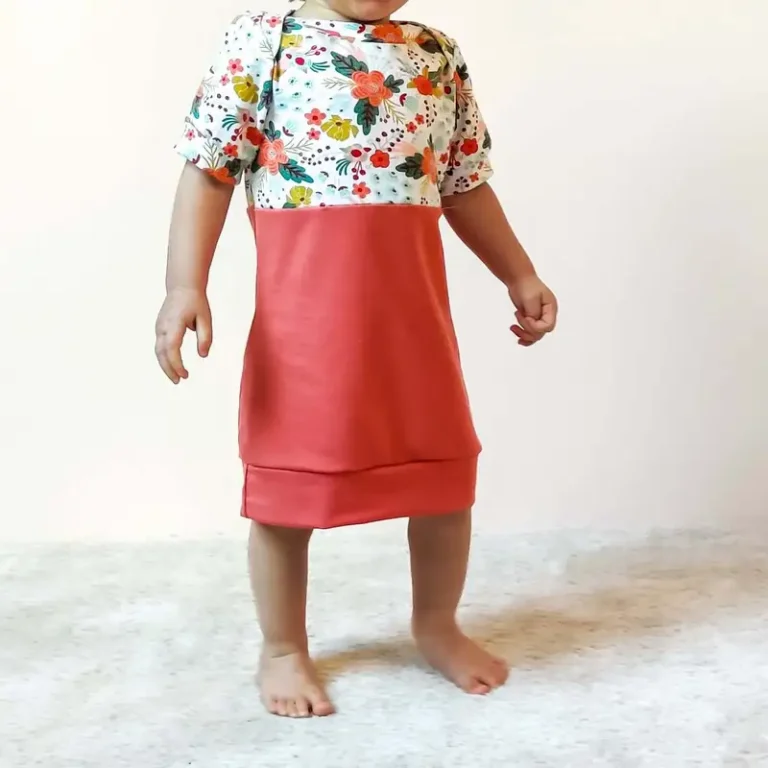 LITCHI : t-shirt, sweat et robe en un patron par Klafoutis