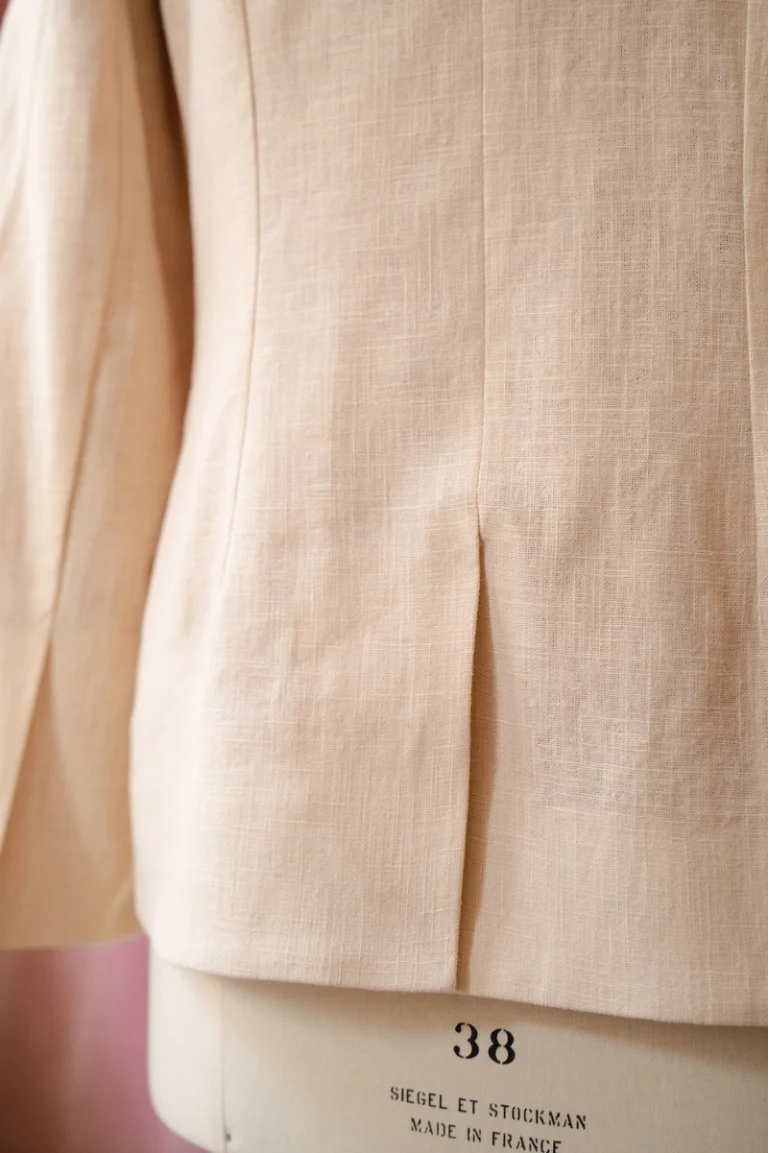 Lily, le blazer ajusté par Apolline Patterns