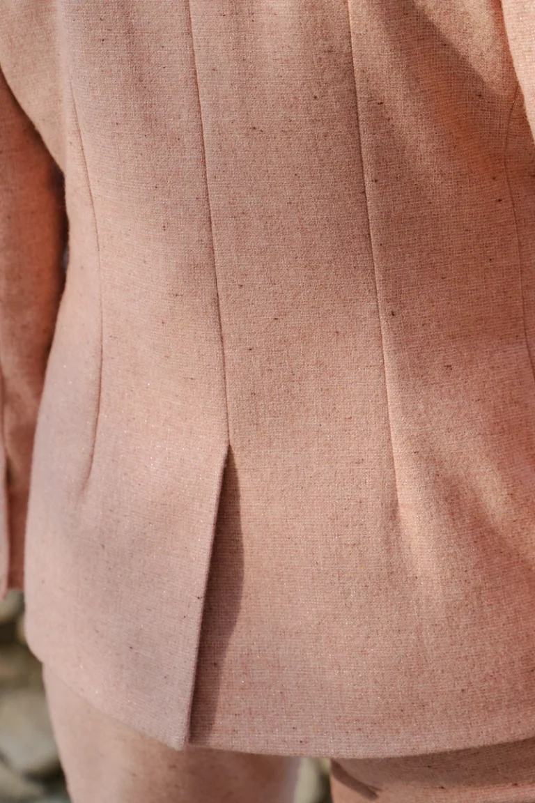 Lily, le blazer ajusté par Apolline Patterns