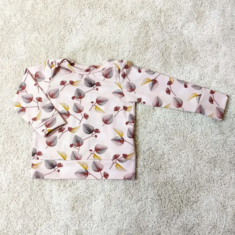 LITCHI : t-shirt, sweat et robe en un patron par Klafoutis