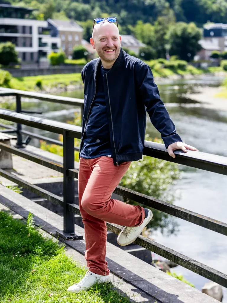 AMANDE : le bomber par Klafoutis