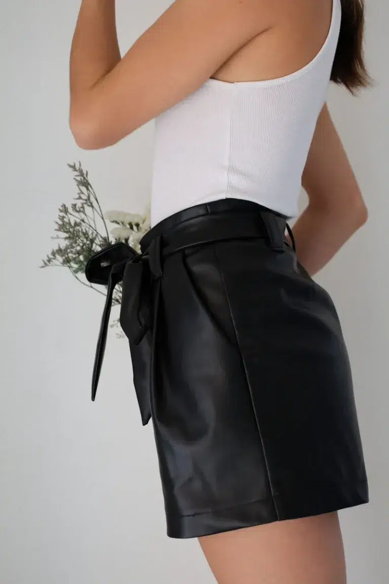 Patron Short Iris par Clématisse Pattern