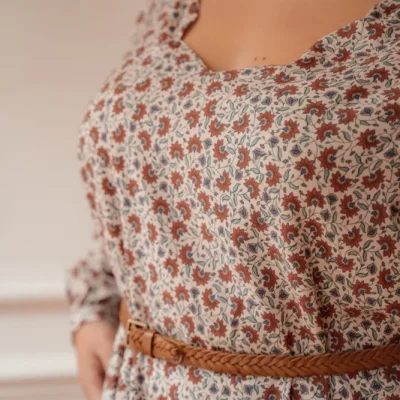 Patron de couture Blouse Lola Apolline Patterns — Pensée comme la petite robe noire idéale, Lola est féminine… et plus sensuelle que les modèles actuellement au — à coudre soi-même — patron de couture PDF à télécharger